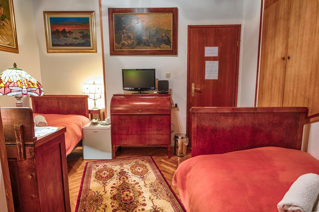 Royal Antique Apartment Сплит Екстериор снимка