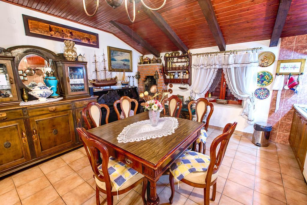 Royal Antique Apartment Сплит Екстериор снимка