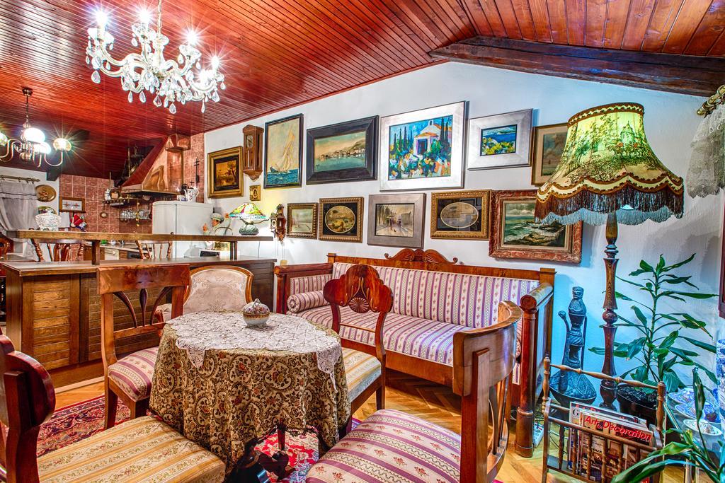 Royal Antique Apartment Сплит Екстериор снимка