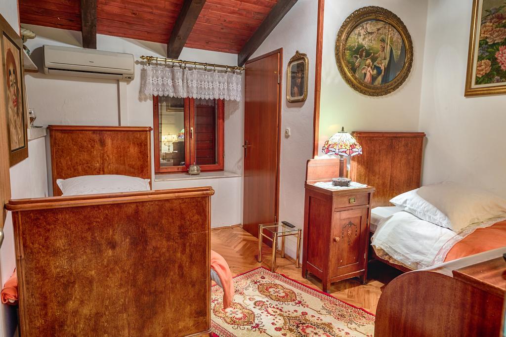 Royal Antique Apartment Сплит Екстериор снимка